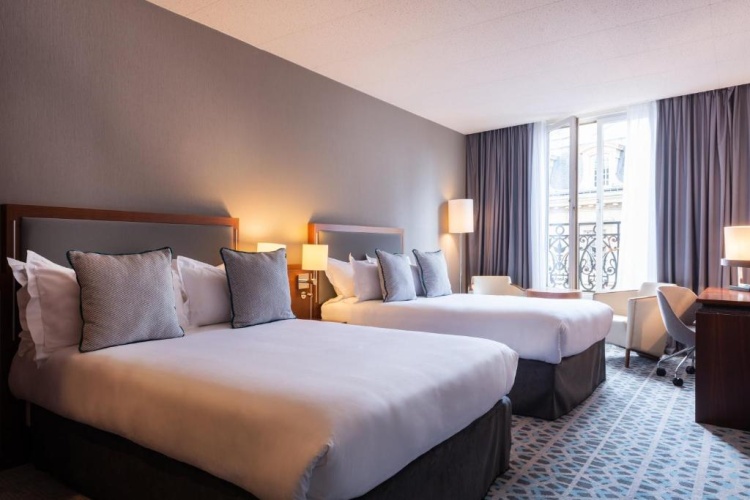 Standard Quadruple room 