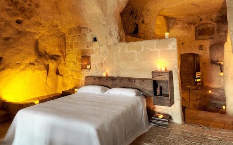 Executive Cave Double Suite