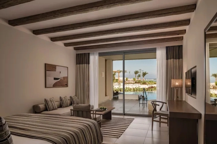 Superior Swim Up Double room