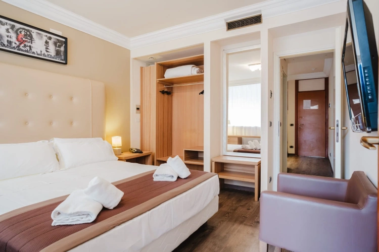Chillout Romantic with Circular Jacuzzi Double Suite