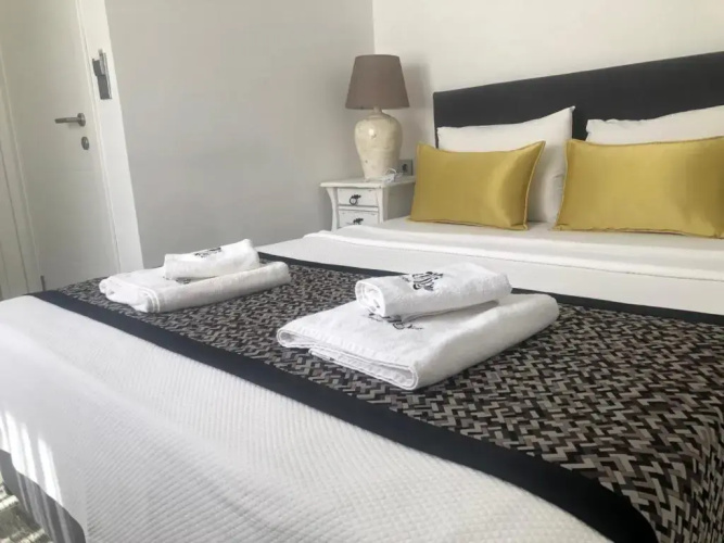 Alacati Albatross Hotel