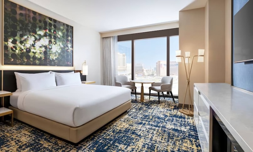 Deluxe Double room with city view
