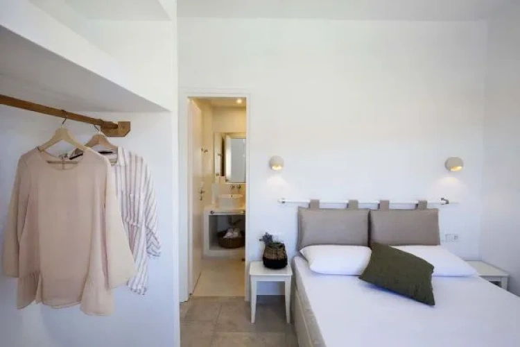 Standard Double Basement room