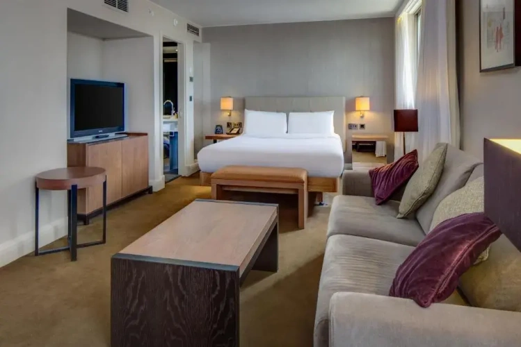 Double Suite