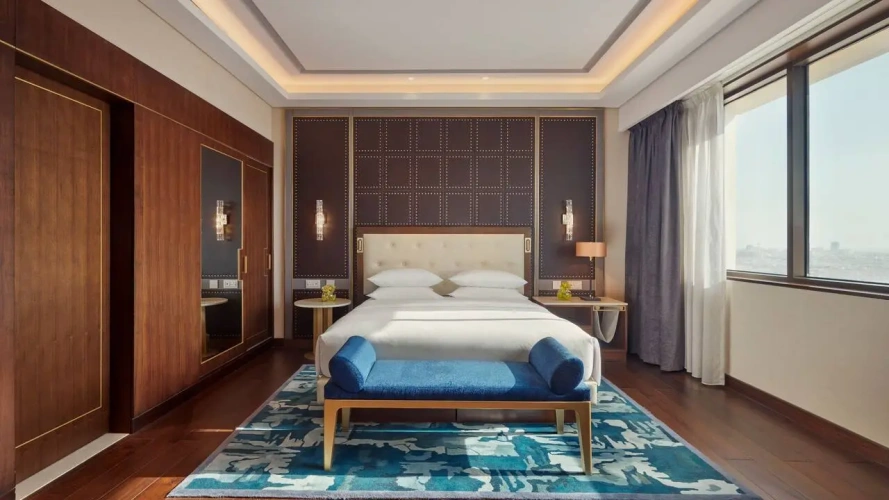 Diplomat Suite
