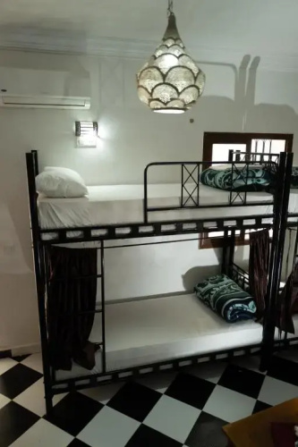Amour d'auberge - Hostel