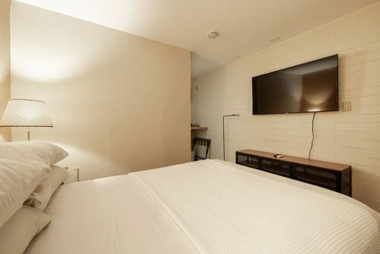 No. 4 Double room