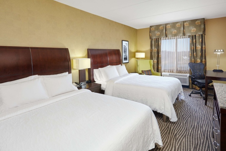 Mobility accessible Quadruple room