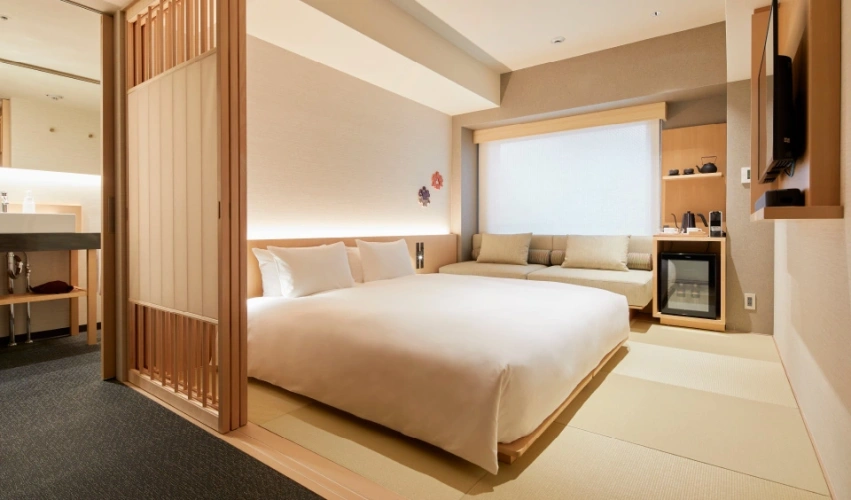 Corner Double room