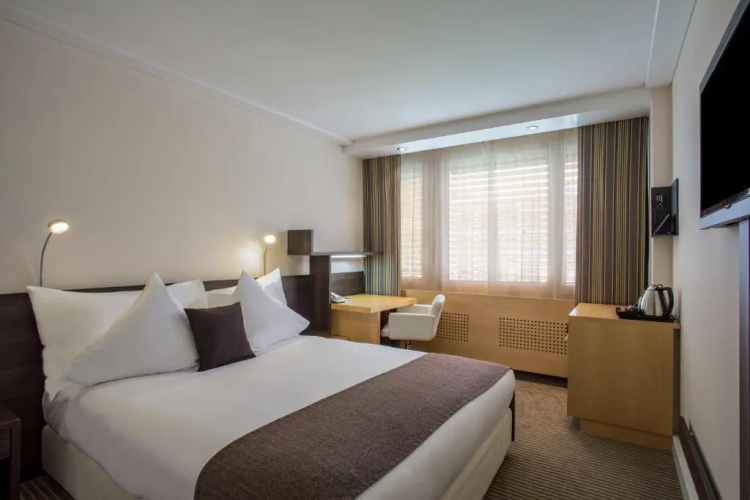 Crowne Plaza Zurich photo 9