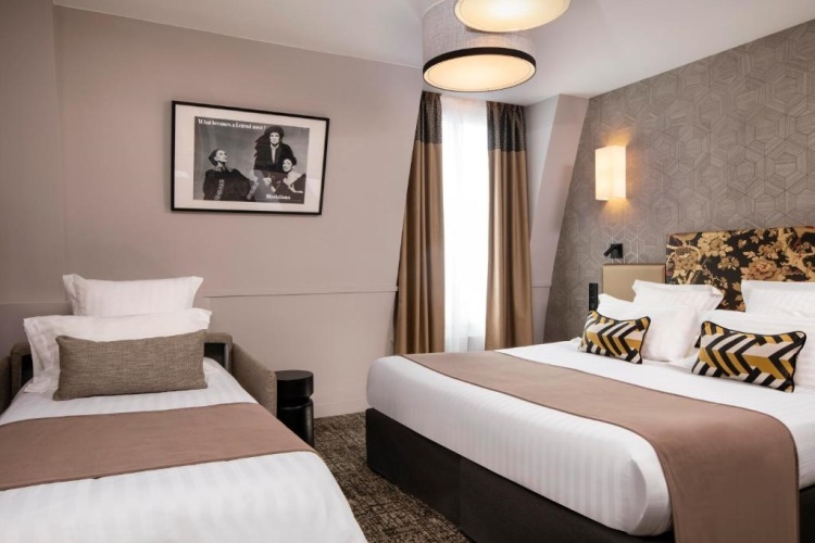 Superior Triple room