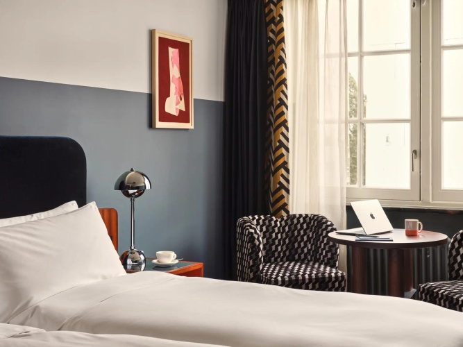 Roomy Twin room