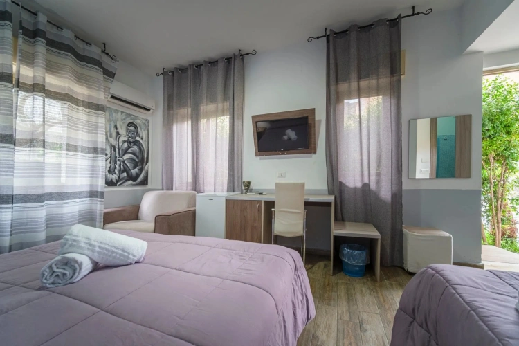 Triple room