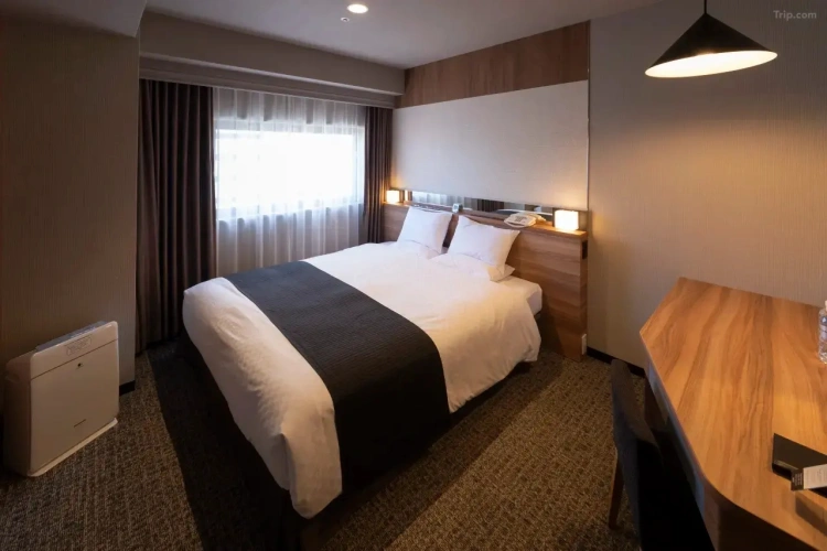 Corner Double room