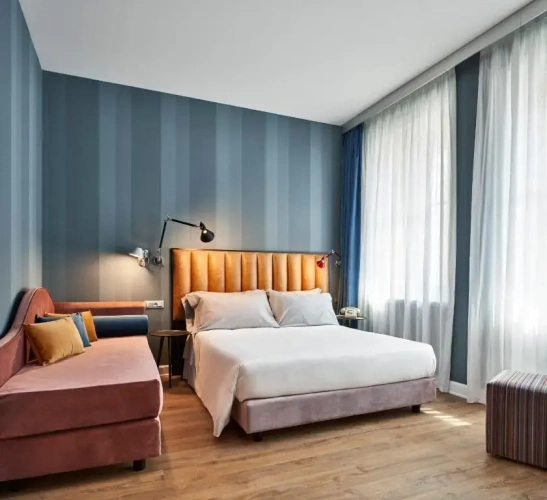 Large Double room