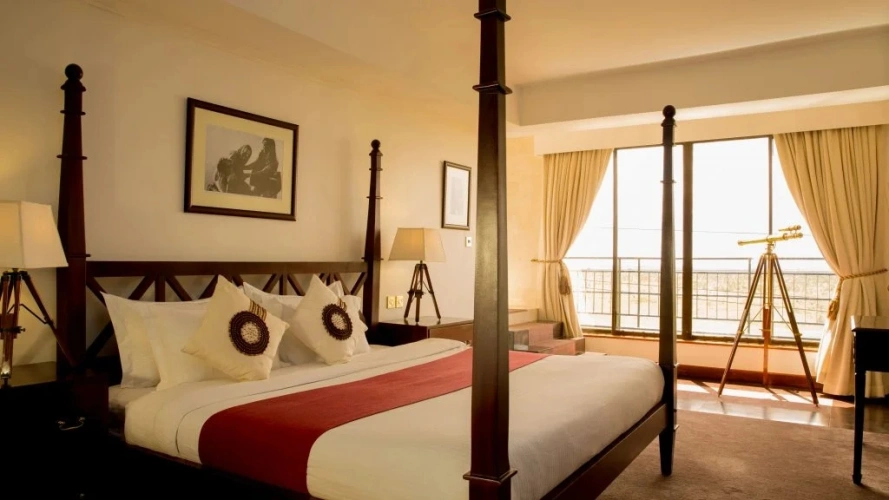 Double Wow Suite