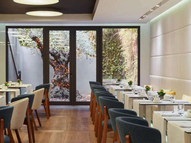 H10 Urquinaona Plaza Hotel - Adults Only photo 19