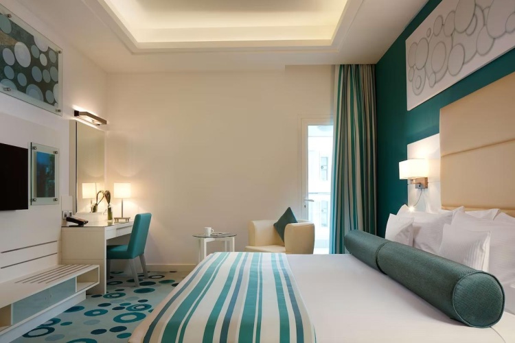 Diplomatic Double Suite with balcony and with city view