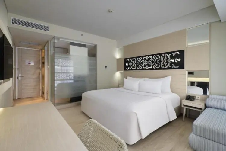 Deluxe Double room with pool view