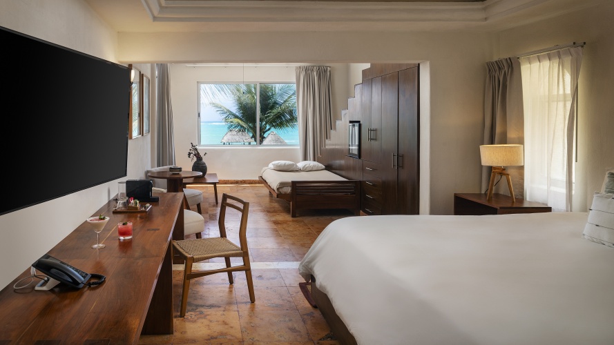 Roof Top Double Suite beachfront