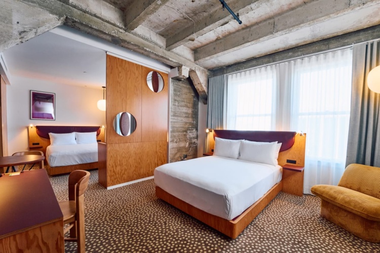 Quadruple Suite