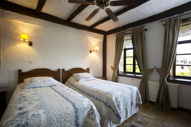 Standard Double room with view