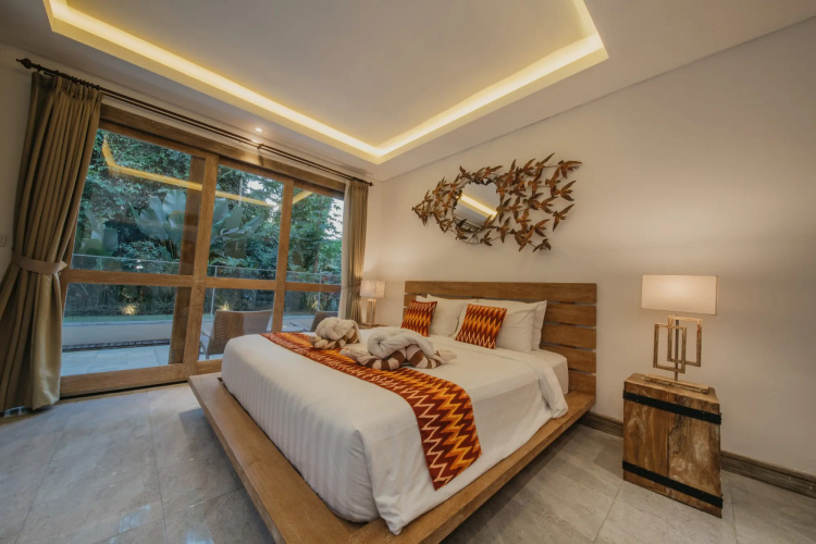 2 Bedrooms Santana Superior Villa