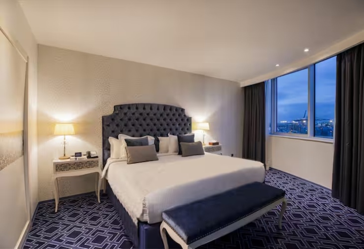 1 Bedroom Premium Double Suite