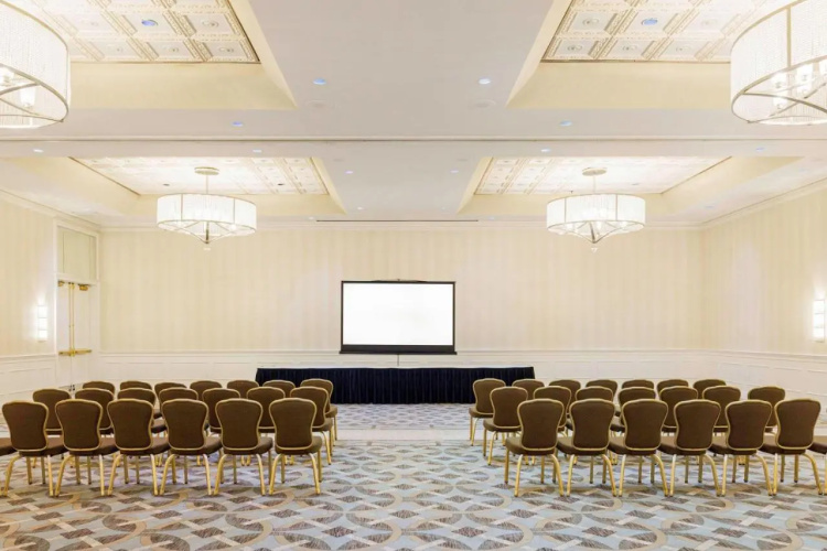 Hilton Greenville photo 19