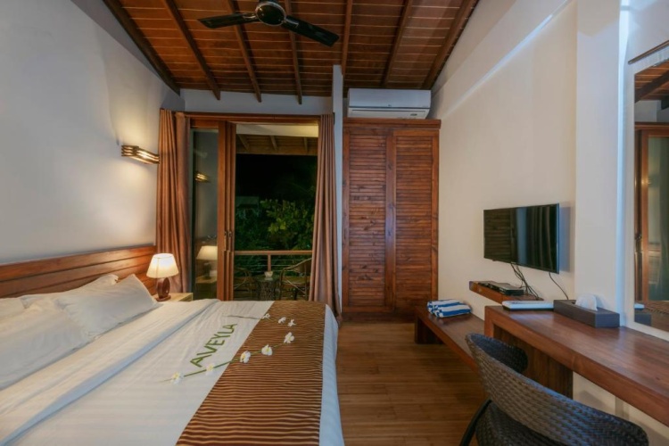 Deluxe Double room with city view