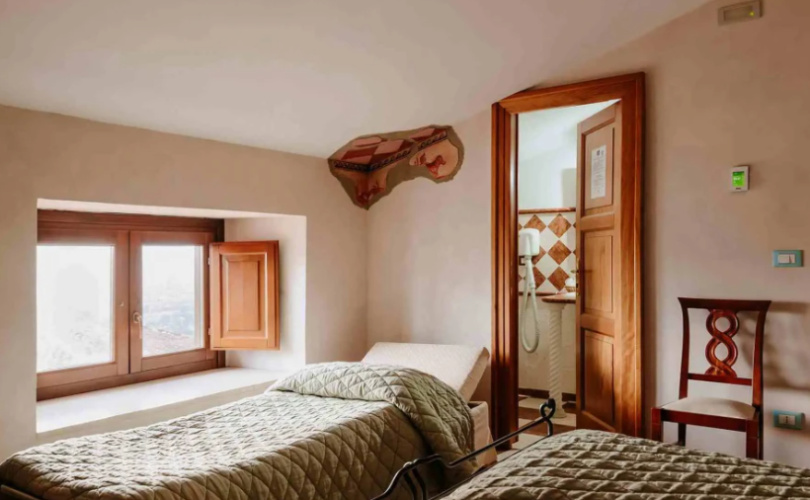 Triple room
