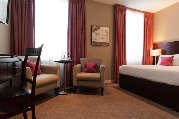 Berjaya Eden Park London Hotel photo 7