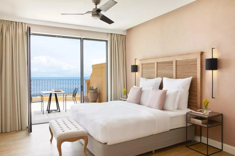 Deluxe Private Pool Double Suite with sea view