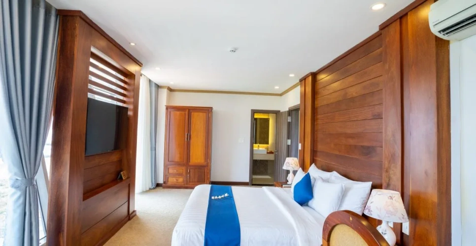 Navy Executive Double Navy Suite