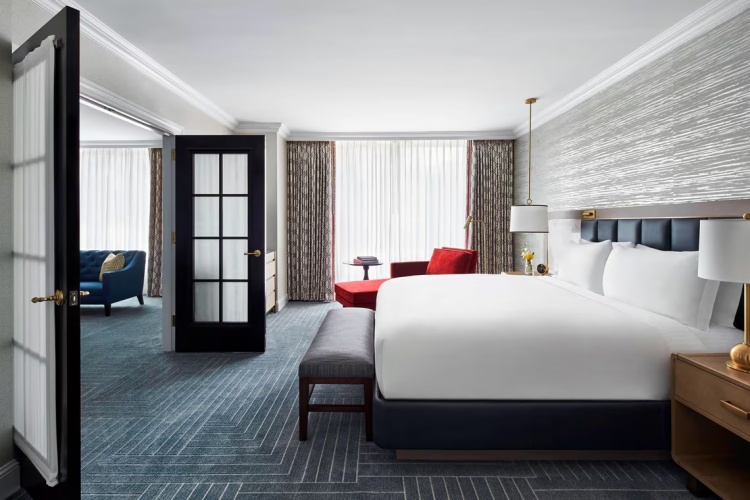 1 Bedroom Double Club Suite