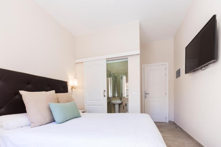 Interior Twin room