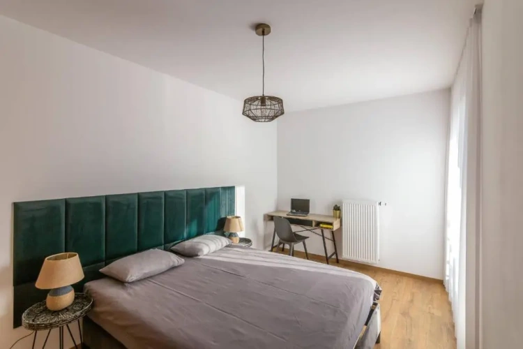 2 Bedrooms Apartment