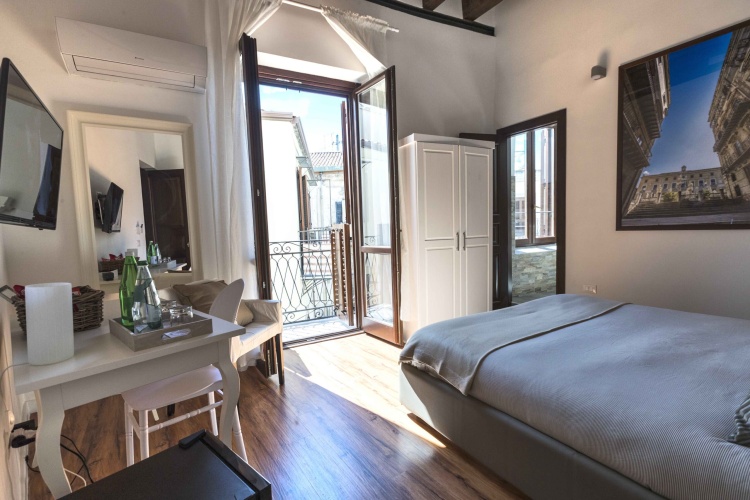 Quattro Canti Grand Deluxe Double room