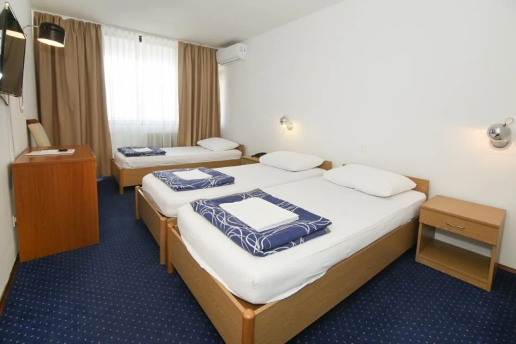 Triple room
