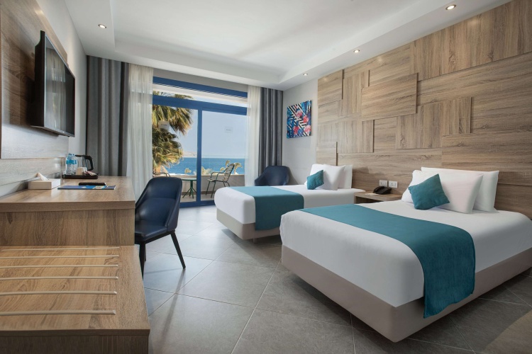 Premium Twin room with sea view