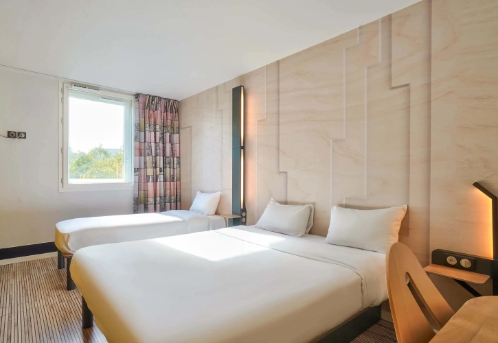 Triple room