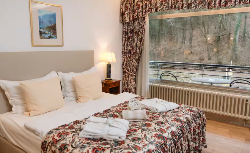 Romantic Double room with forest view