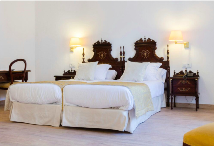 Basic Twin room