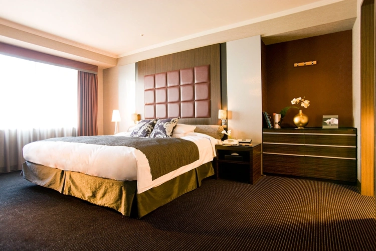 Corner Suite