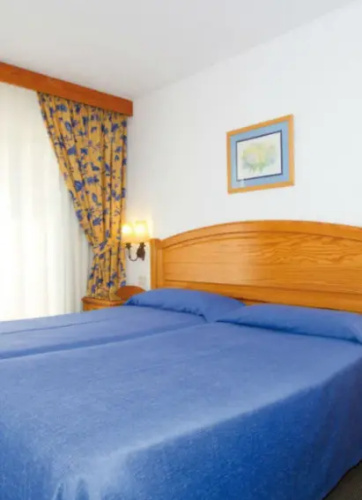 (Main Building) Twin room with sea view