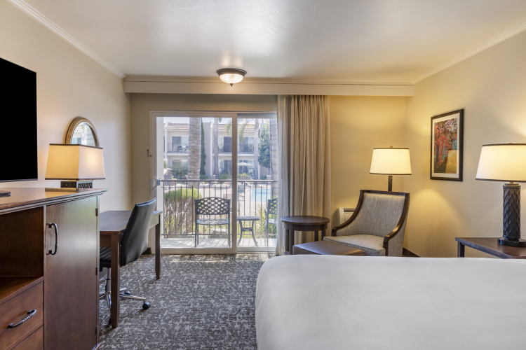 Best Western Plus Royal Oak Hotel photo 19