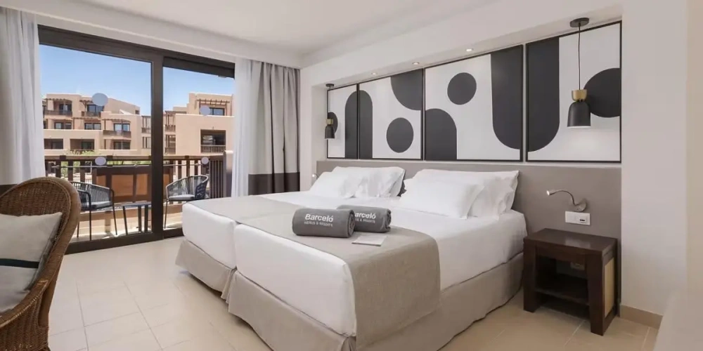 2 Connecting room