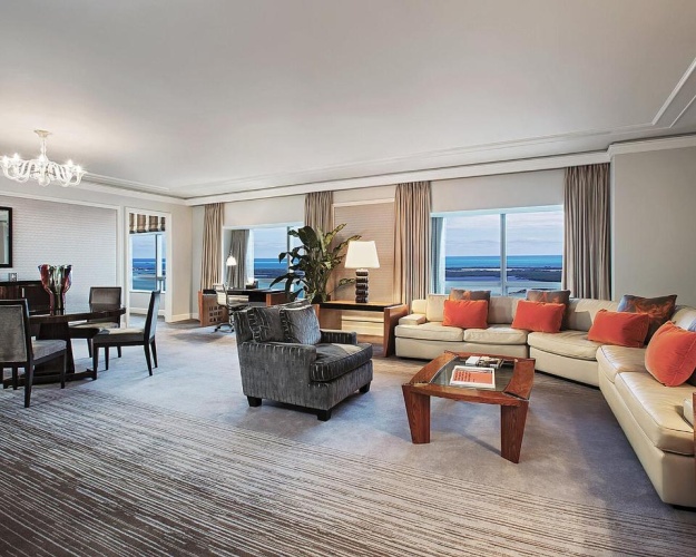 Four Seasons Hotel Miami photo 13