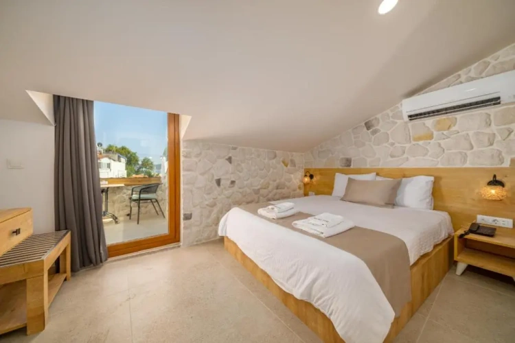 Roof Suite