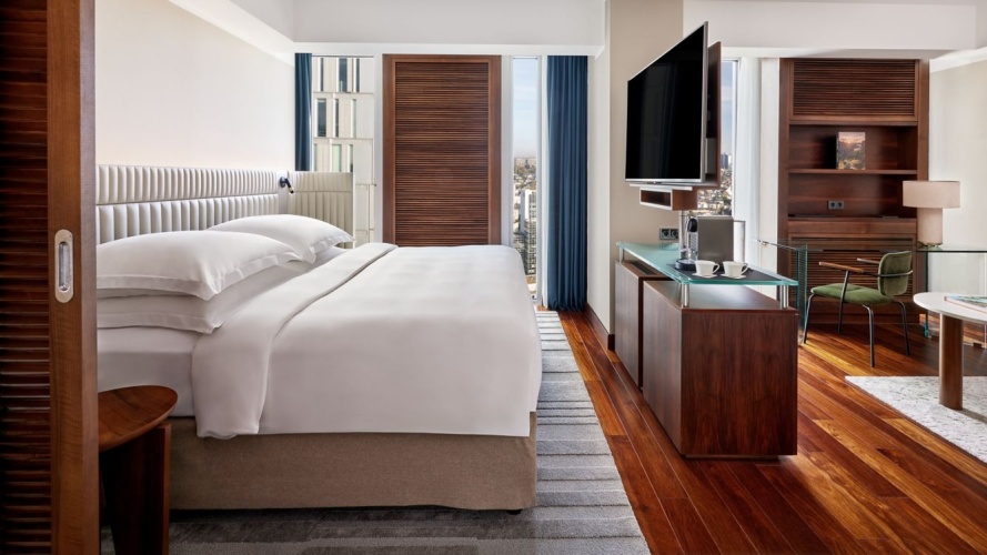 Deluxe Corner Double room